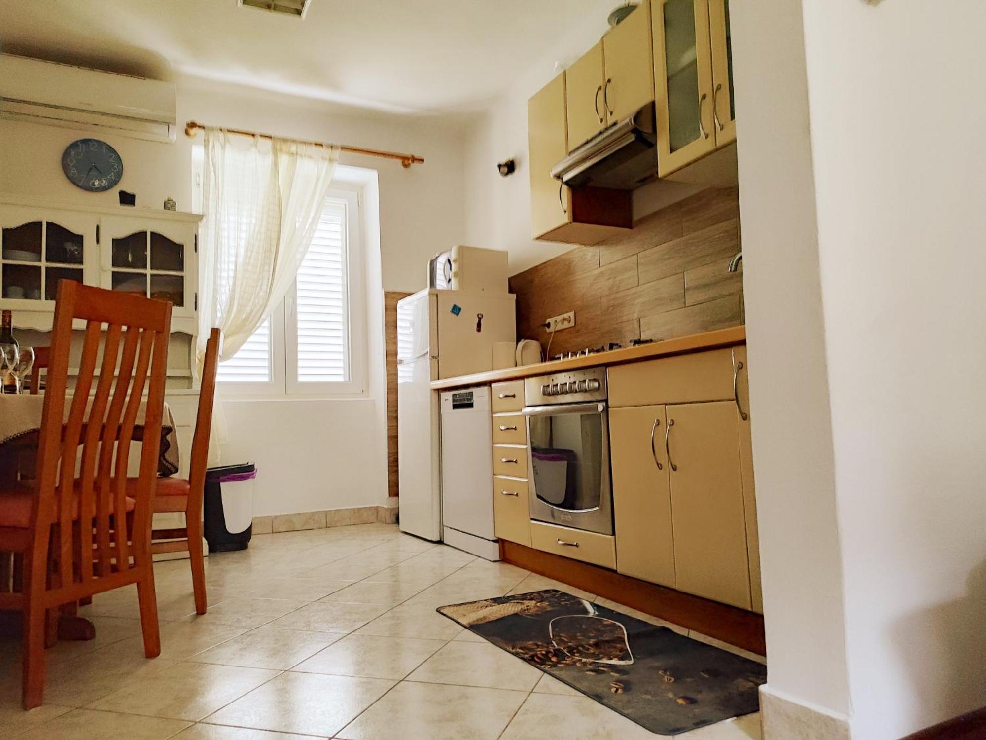 Apartman Daniel With Free Parking Mundanije Bagian luar foto
